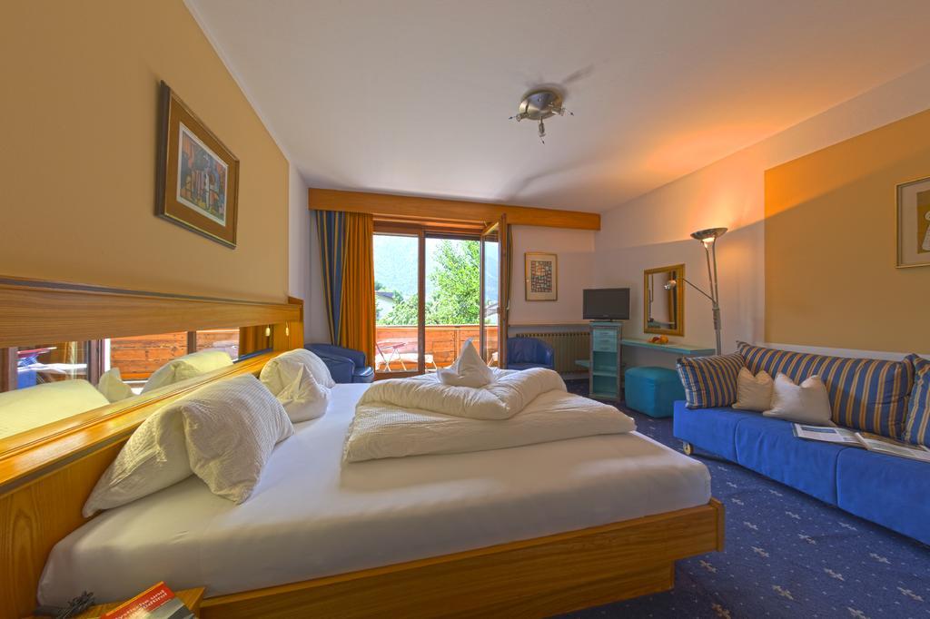 Garni - Hotel Rinner Julia Ласес Екстериор снимка